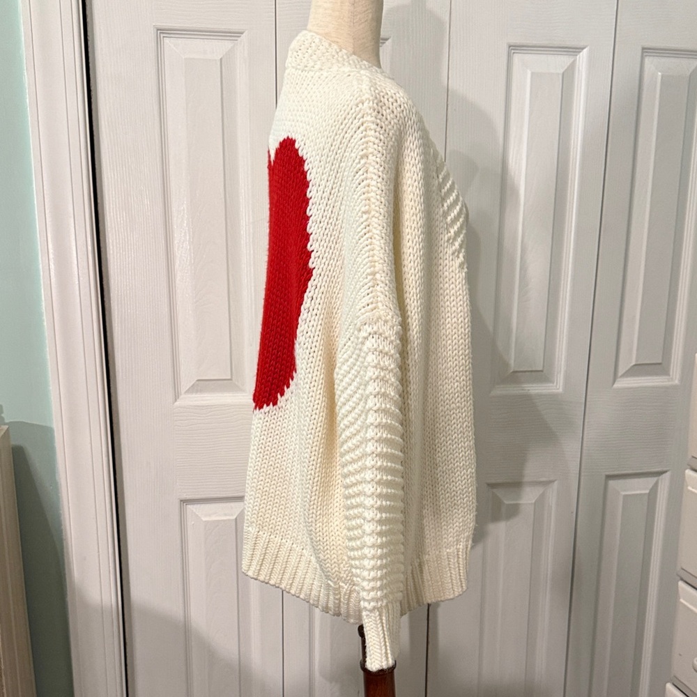Entro Cream Cardigan with Red Heart on the back Sz L - Picture 7 of 9